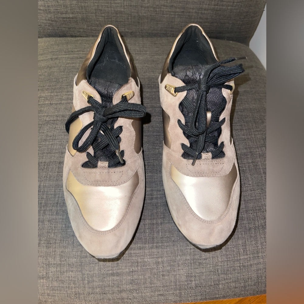 Geox Women’s Respira Sneakers Size 10.5